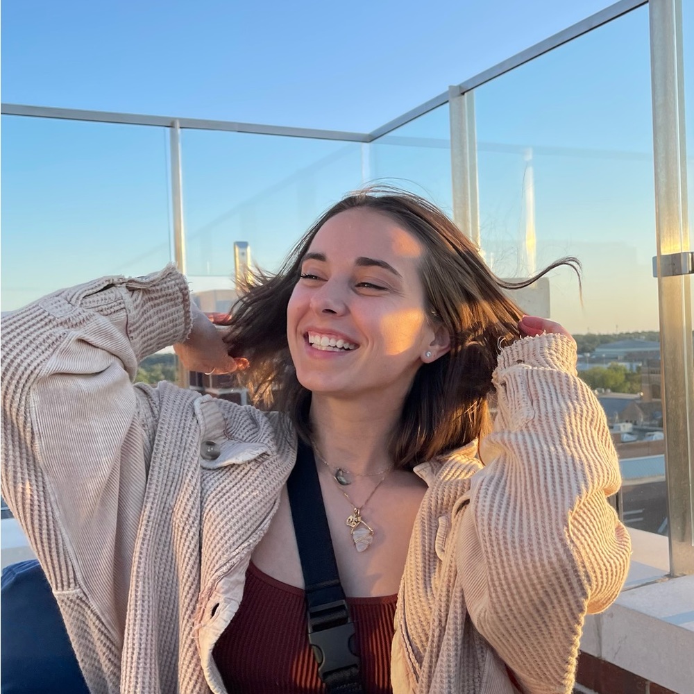 Meet your Posher, Genevieve